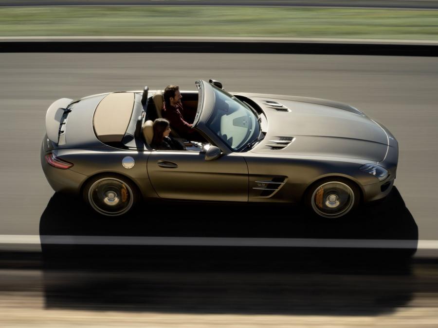  Mercedes-Benz SLS AMG Roadster 2011 года  (фото 157 из 183)